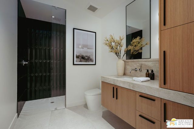 1956 E Park Drive, Palm Springs, CA 92262