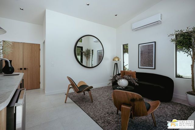 1956 E Park Drive, Palm Springs, CA 92262