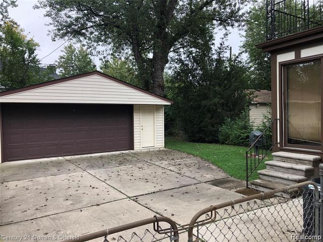 22303 Beech Street, Dearborn, MI 48124