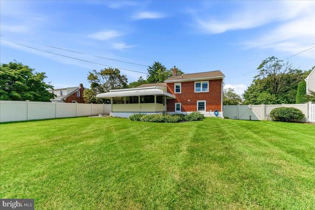 202 RIDGE AVE, Kennett Square, PA 19348