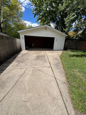 27637 Barrington Street, Madison Heights, MI 48071