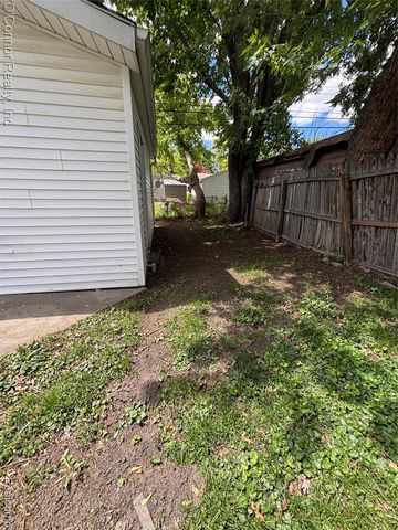 27637 Barrington Street, Madison Heights, MI 48071