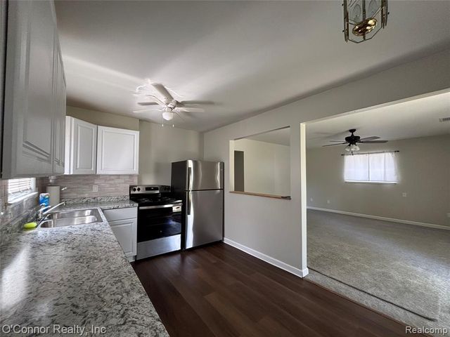 27637 Barrington Street, Madison Heights, MI 48071