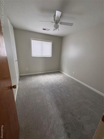 27637 Barrington Street, Madison Heights, MI 48071