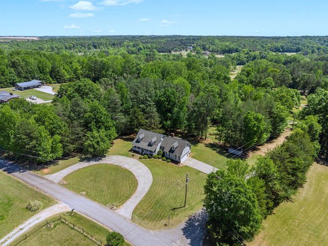 320 Burton Rd, Spartanburg, SC 29302