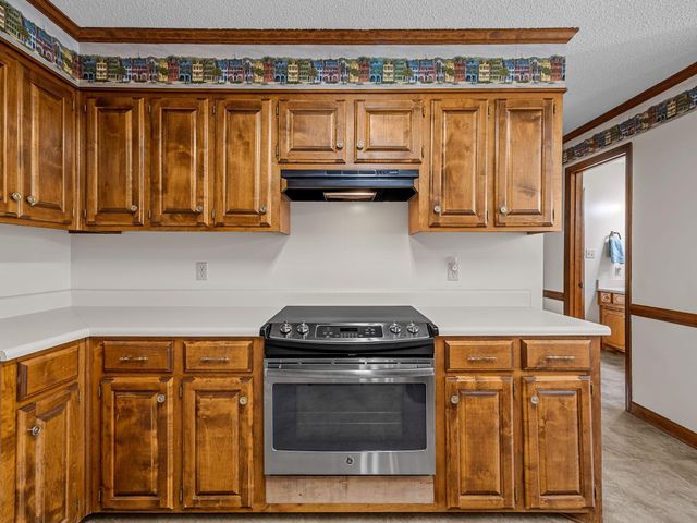 320 Burton Rd, Spartanburg, SC 29302