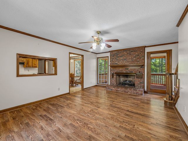 320 Burton Rd, Spartanburg, SC 29302