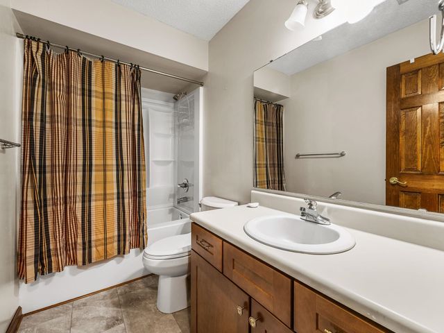 320 Burton Rd, Spartanburg, SC 29302