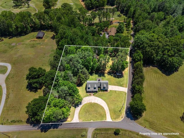 320 Burton Rd, Spartanburg, SC 29302