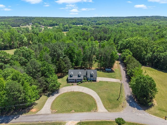 320 Burton Rd, Spartanburg, SC 29302
