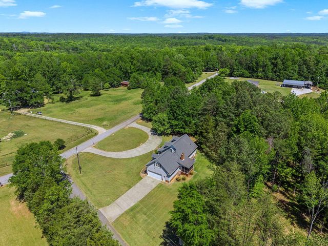320 Burton Rd, Spartanburg, SC 29302