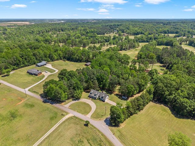 320 Burton Rd, Spartanburg, SC 29302