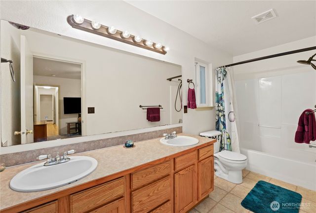 22419 Bluewater Drive SE, Yelm, WA 98597