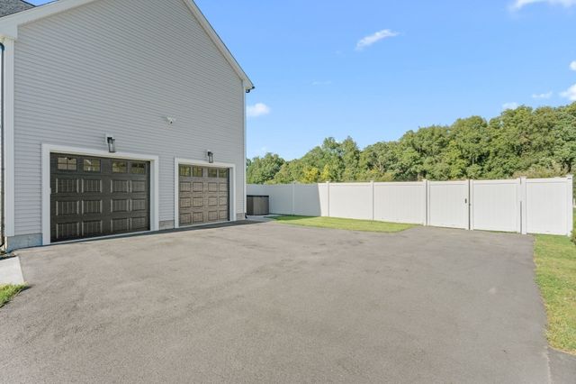 82 Colts Way, Attleboro, MA 02703