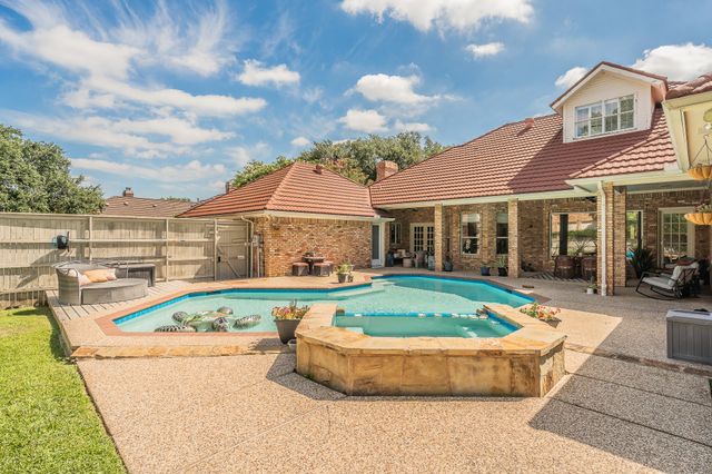 4313 Fannin Drive, Irving, TX 75038