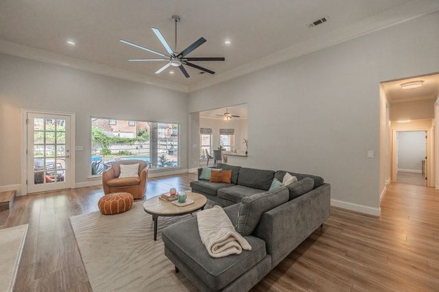 4313 Fannin Drive, Irving, TX 75038