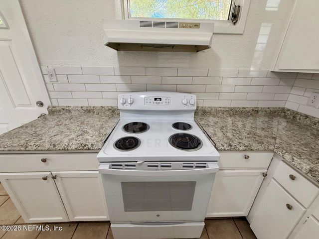 4623 SUFFOLK Avenue, Jacksonville, FL 32208