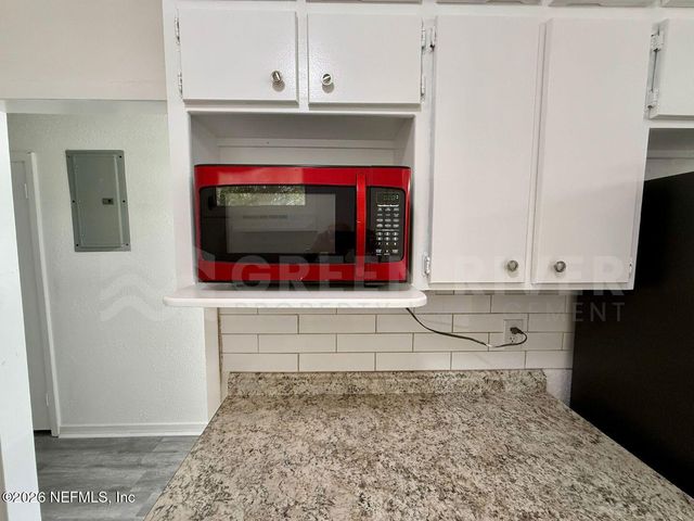 4623 SUFFOLK Avenue, Jacksonville, FL 32208