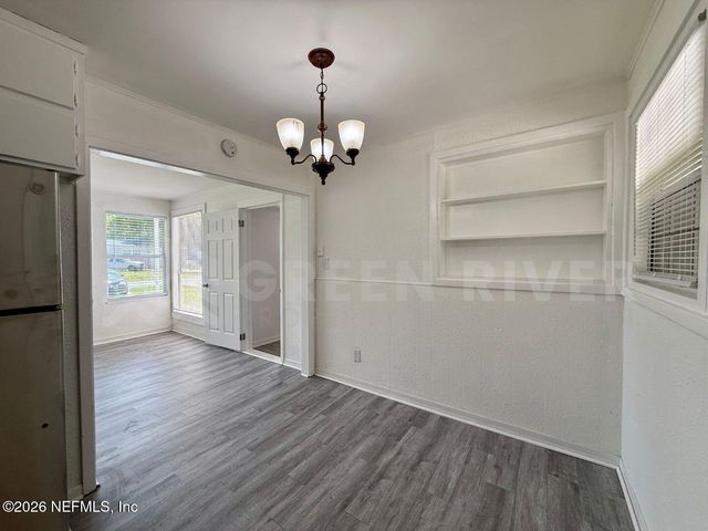 4623 SUFFOLK Avenue, Jacksonville, FL 32208