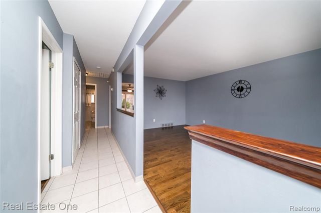 26053 Eureka Drive, Warren, MI 48091