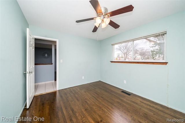 26053 Eureka Drive, Warren, MI 48091