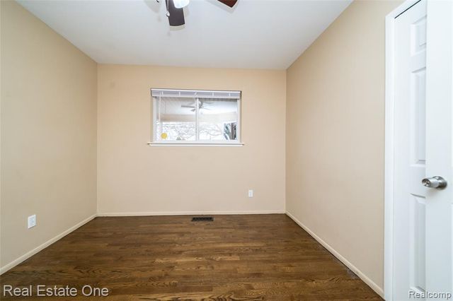 26053 Eureka Drive, Warren, MI 48091