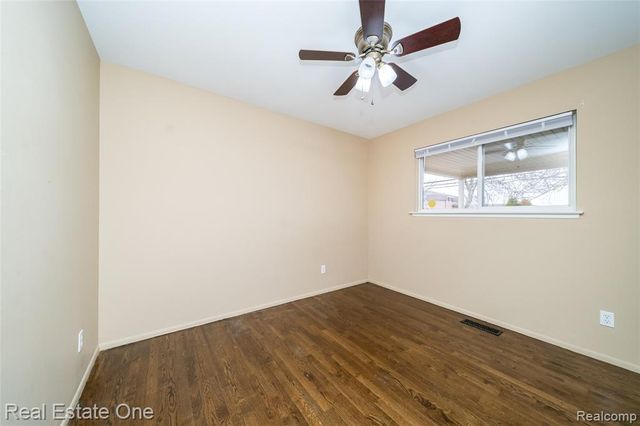 26053 Eureka Drive, Warren, MI 48091