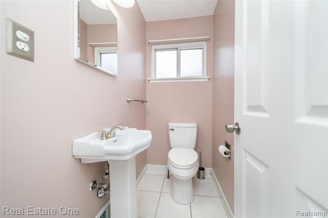 26053 Eureka Drive, Warren, MI 48091