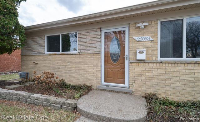 26053 Eureka Drive, Warren, MI 48091