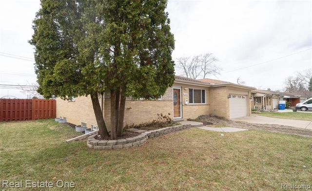 26053 Eureka Drive, Warren, MI 48091