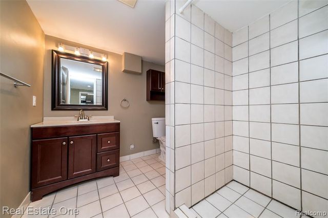 26053 Eureka Drive, Warren, MI 48091