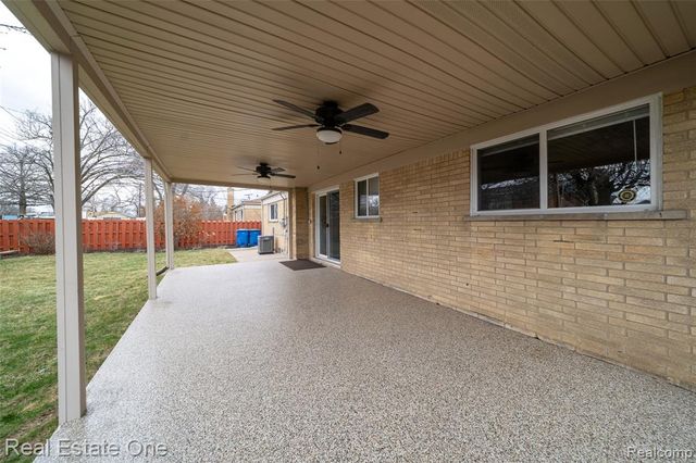 26053 Eureka Drive, Warren, MI 48091