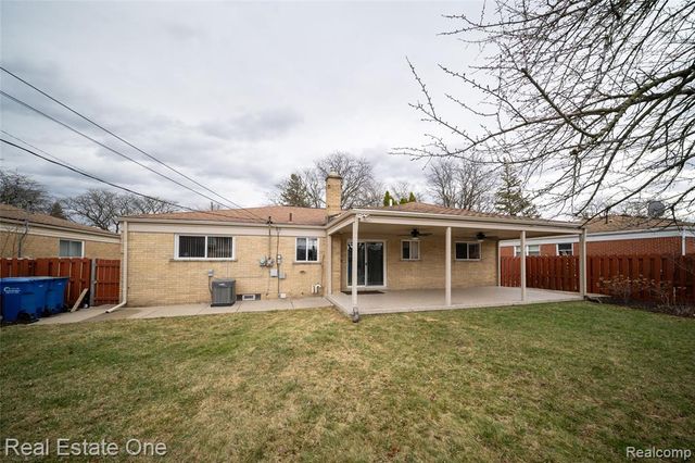 26053 Eureka Drive, Warren, MI 48091