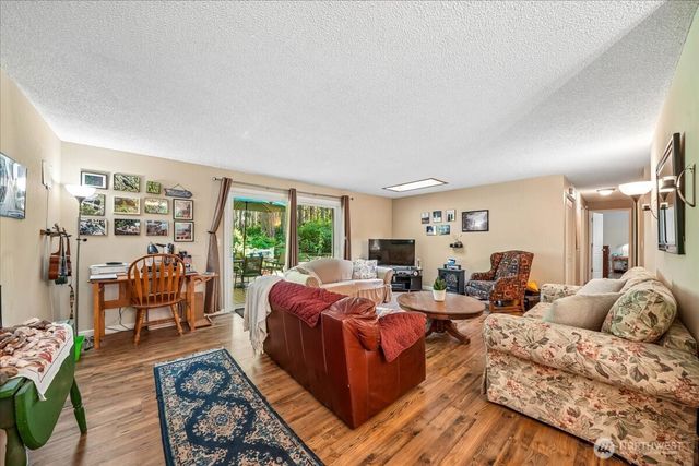 11618 Breaker Way, Anderson Island, WA 98303