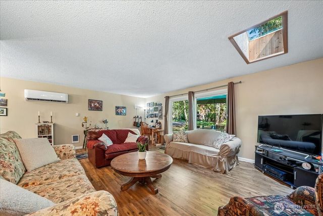 11618 Breaker Way, Anderson Island, WA 98303