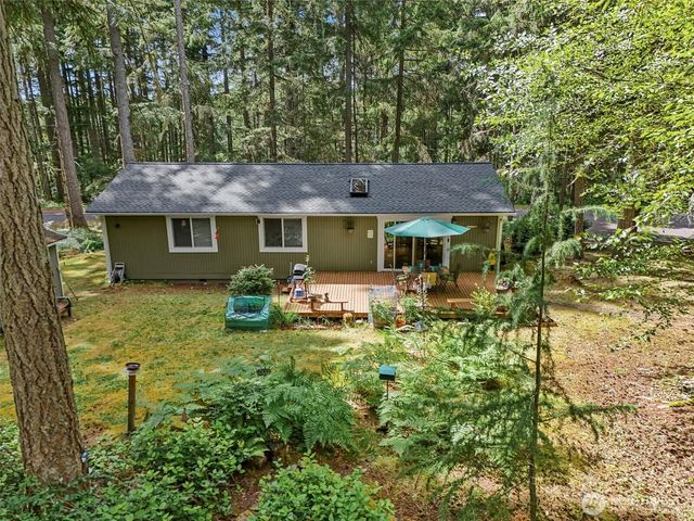 11618 Breaker Way, Anderson Island, WA 98303