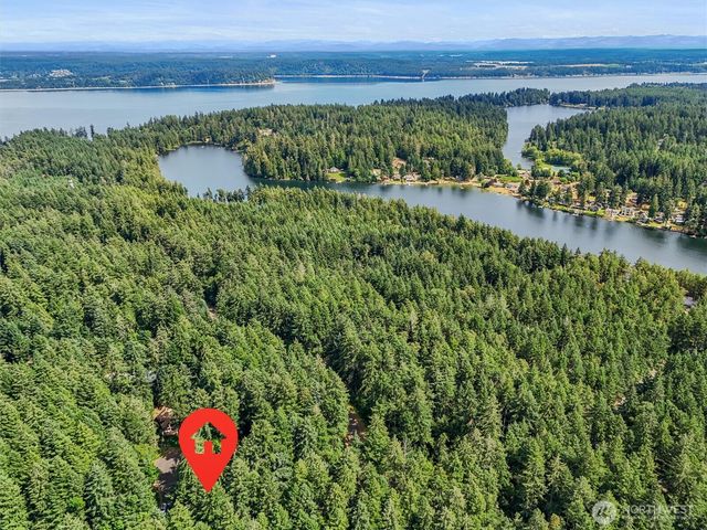 11618 Breaker Way, Anderson Island, WA 98303