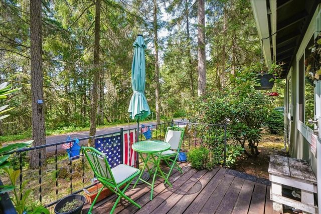 11618 Breaker Way, Anderson Island, WA 98303