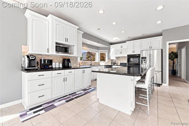 19344 River Valley Drive, Macomb, MI 48044