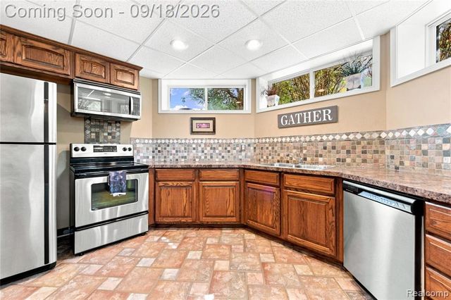 19344 River Valley Drive, Macomb, MI 48044