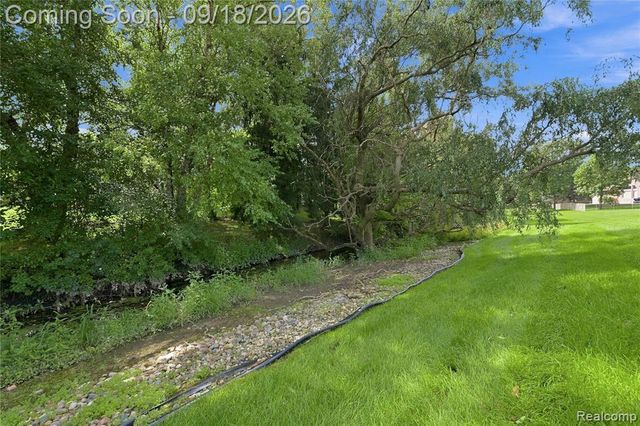 19344 River Valley Drive, Macomb, MI 48044