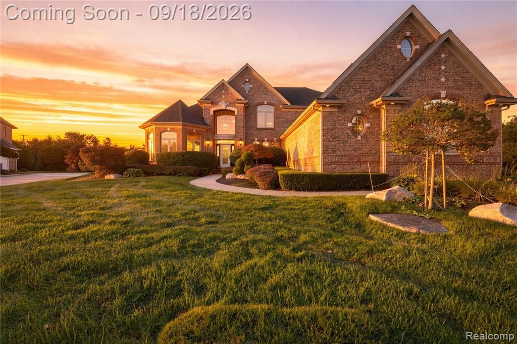19344 River Valley Drive, Macomb, MI 48044