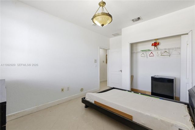 15184 SW 20th St, Miami, FL 33185