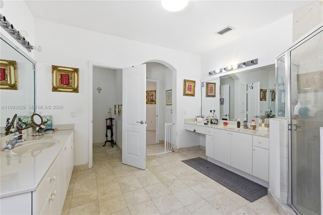 15184 SW 20th St, Miami, FL 33185