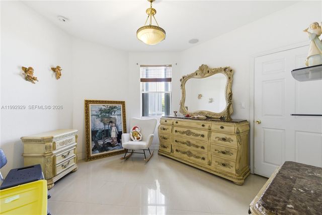 15184 SW 20th St, Miami, FL 33185