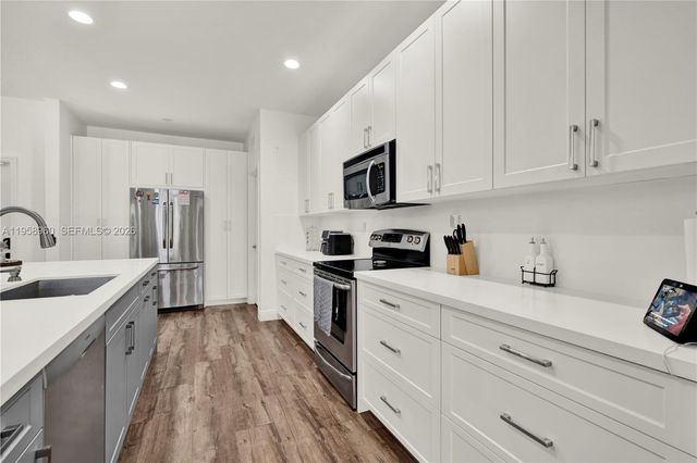 3472 NE 2nd St, Homestead, FL 33033