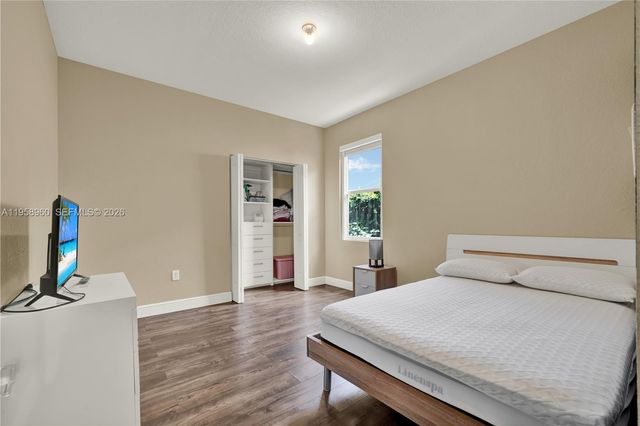 3472 NE 2nd St, Homestead, FL 33033