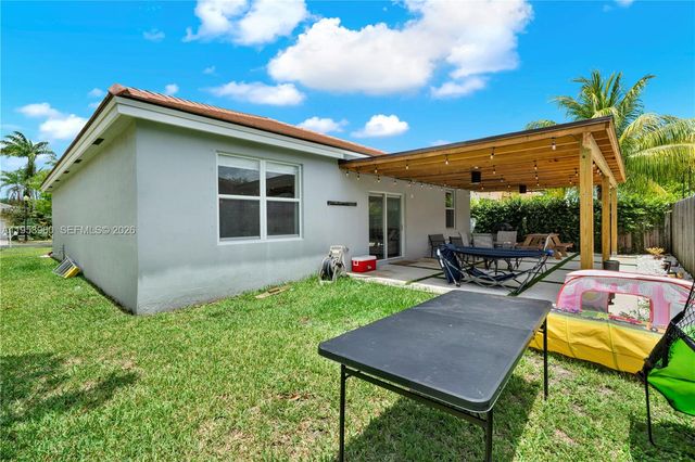 3472 NE 2nd St, Homestead, FL 33033