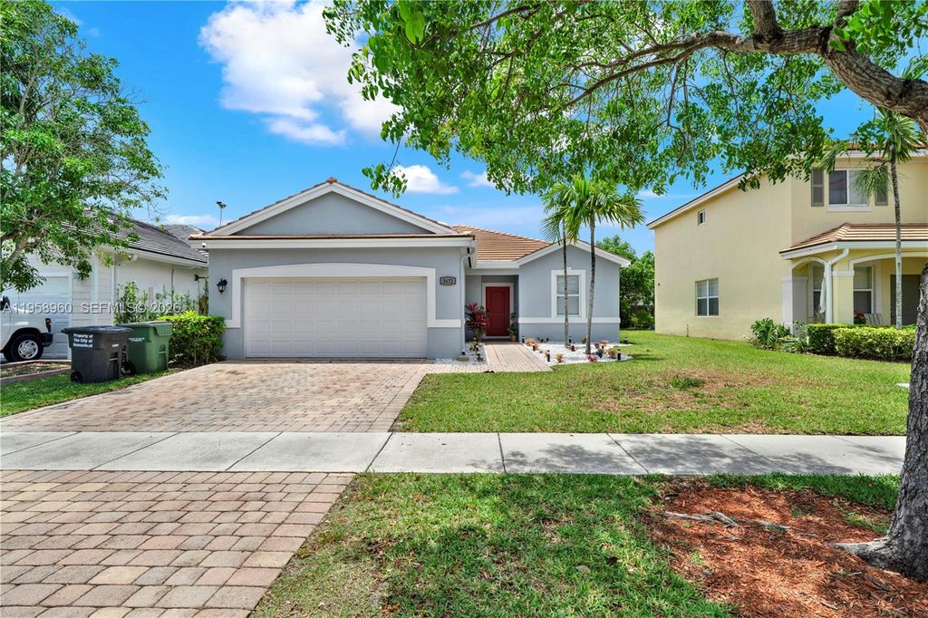 3472 NE 2nd St, Homestead, FL 33033