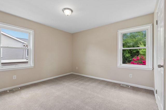 36 GARVEY LN, Newark, DE 19702